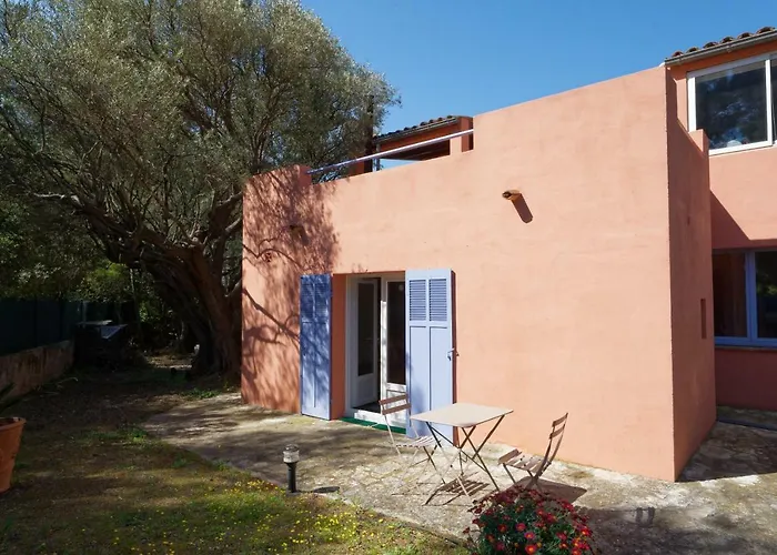 Chez Regine Et Serge Tatil Evi